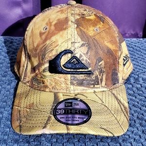 Quicksilver 39Thirty Hat